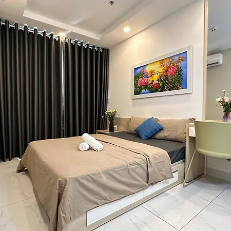 Can Ho Trung Tam Quan 3 Terra Royal Ho Chi Minh City Exterior photo